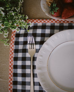 Closer Placemat / Black Vichy