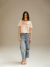 Cargar imagen en el visor de la galería, Dreaming Away Tee in Dusty Pink
